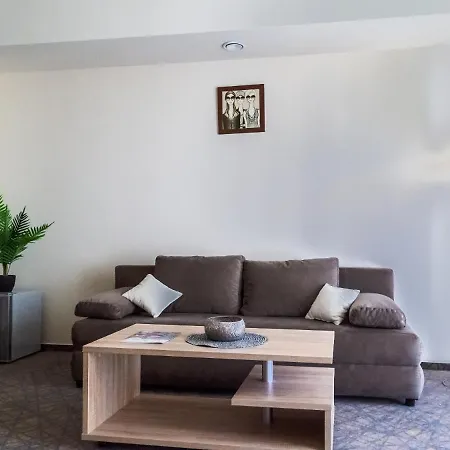 بيت ضيافة Easy 3*