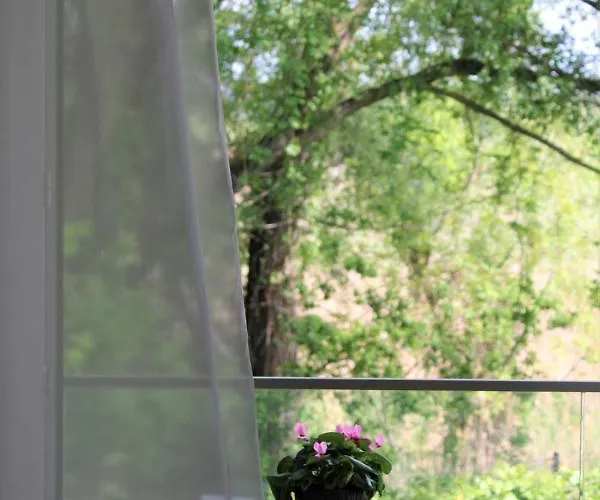 Easy ゲストハウス 3*