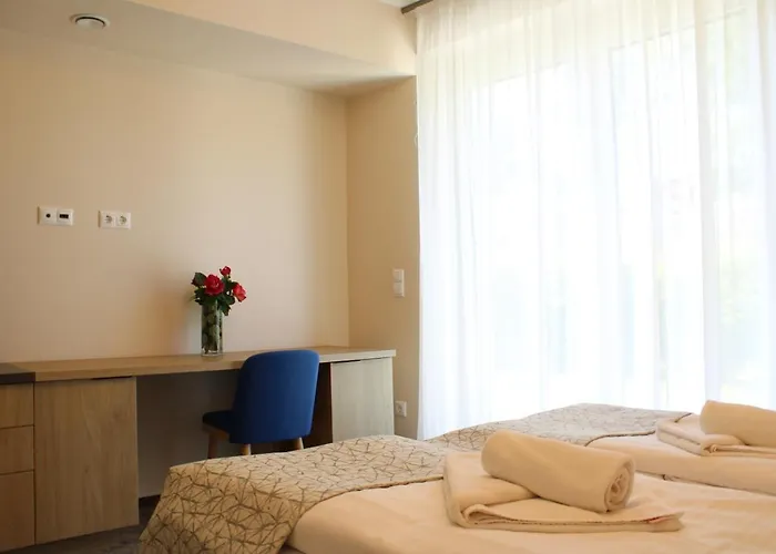 Easy בית הארחה