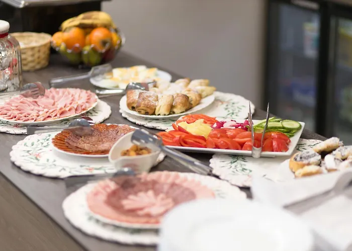 Easy בית הארחה 3*