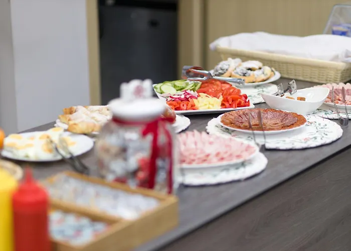 Easy ゲストハウス 3*