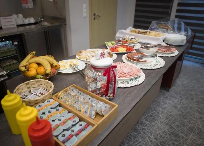 Easy בית הארחה 3*