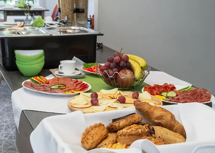 ゲストハウス Easy 3*